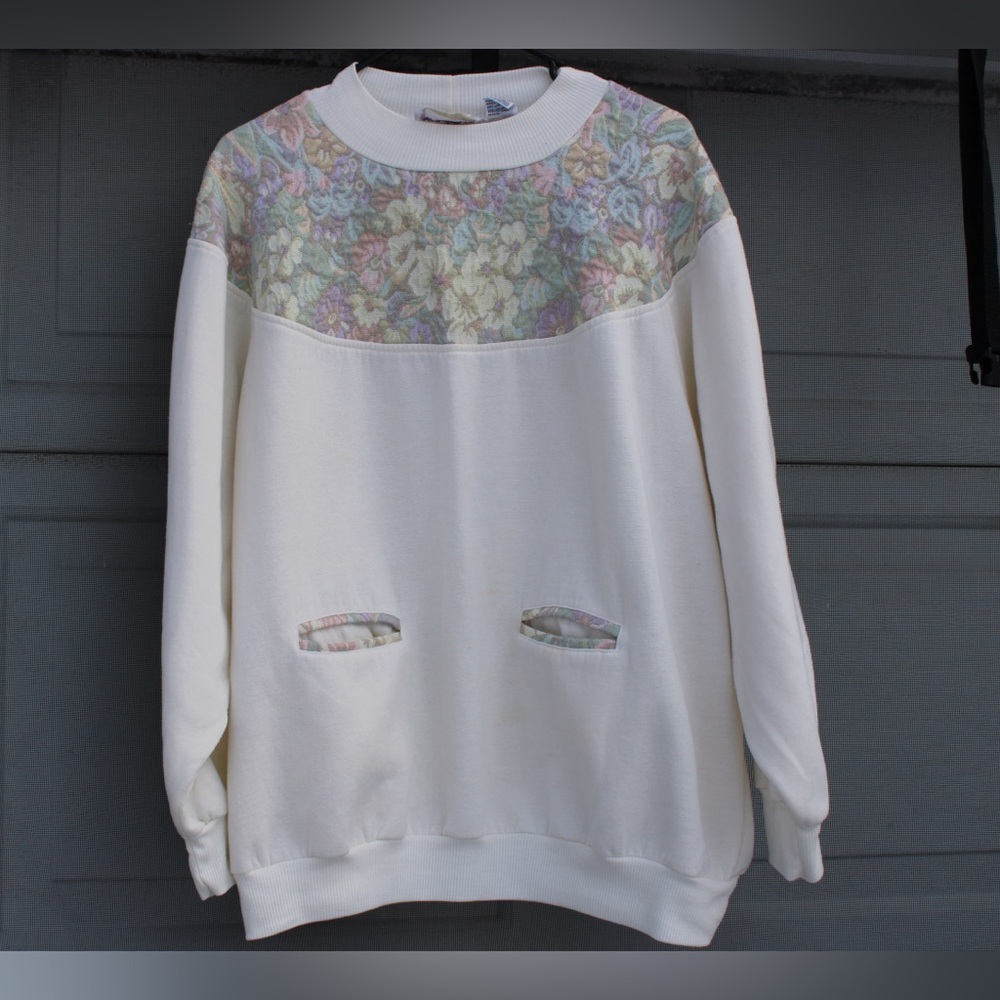 Vintage J MacInally’s 24W Crewneck Sweater